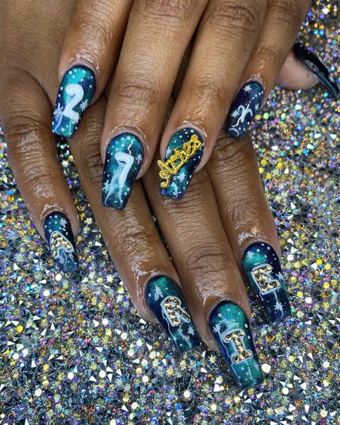 Custom freestyle acrylic set on a holographic backdrop